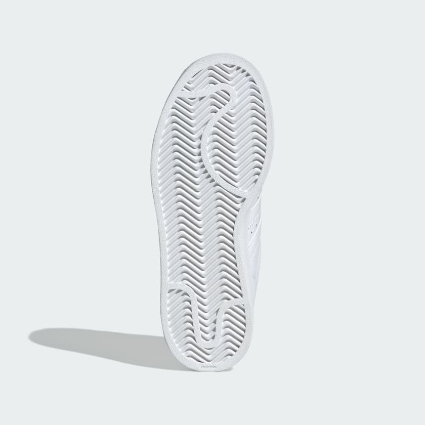 adidas Superstar Triple White Low Top Sneakers NEW Sz. 6M / 7W