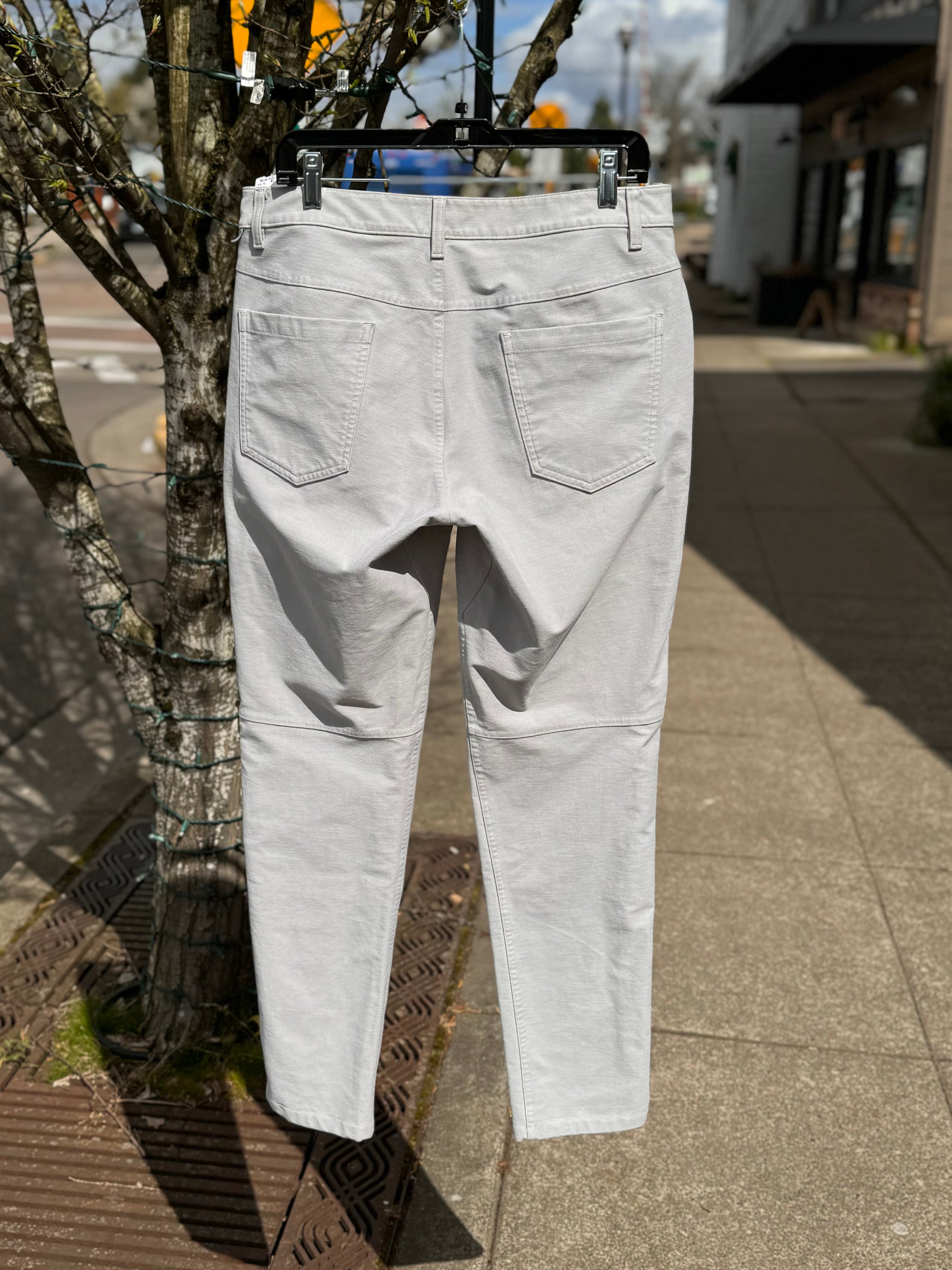 Lululemon Men’s ABC Classic Fit Pants Sz. 34