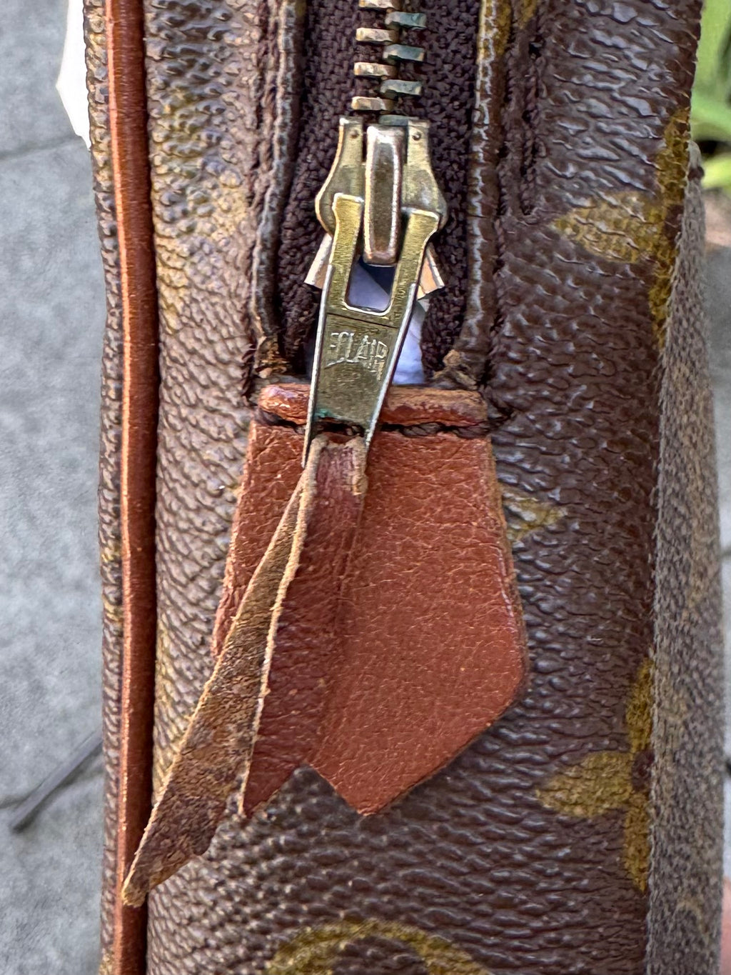 LOUIS VUITTON LV Monogram Danube Canvas 80s Vintage Crossbody