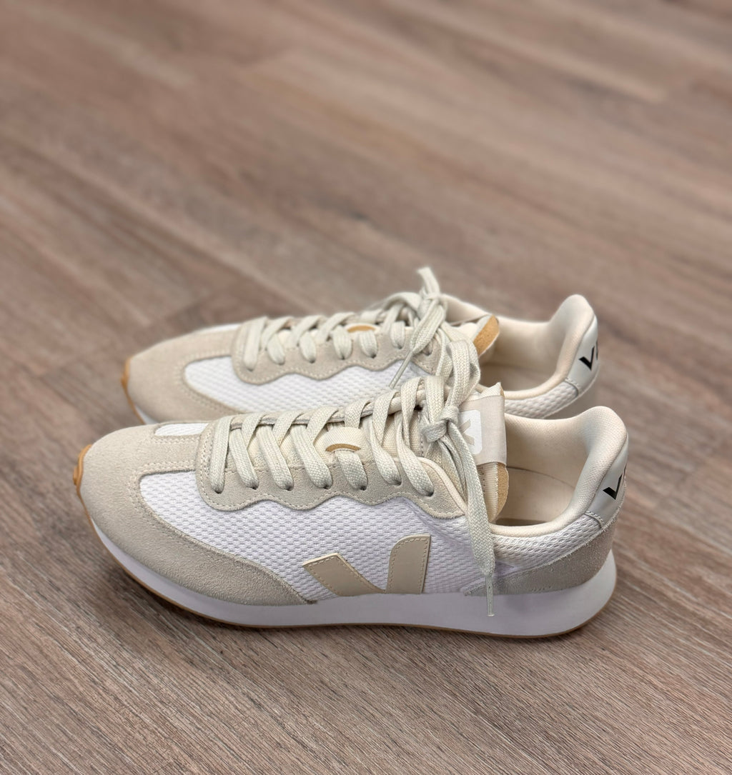 VEJA Rio Branco Alveomesh White Sneaker Sz. 8