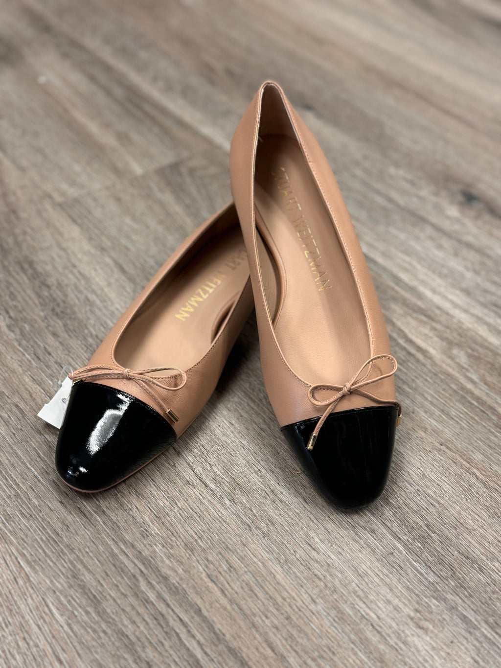STUART WEITZMAN Tan & Black Patent Leather Cap Toe Ballet Flats Sz. 8 1/2
