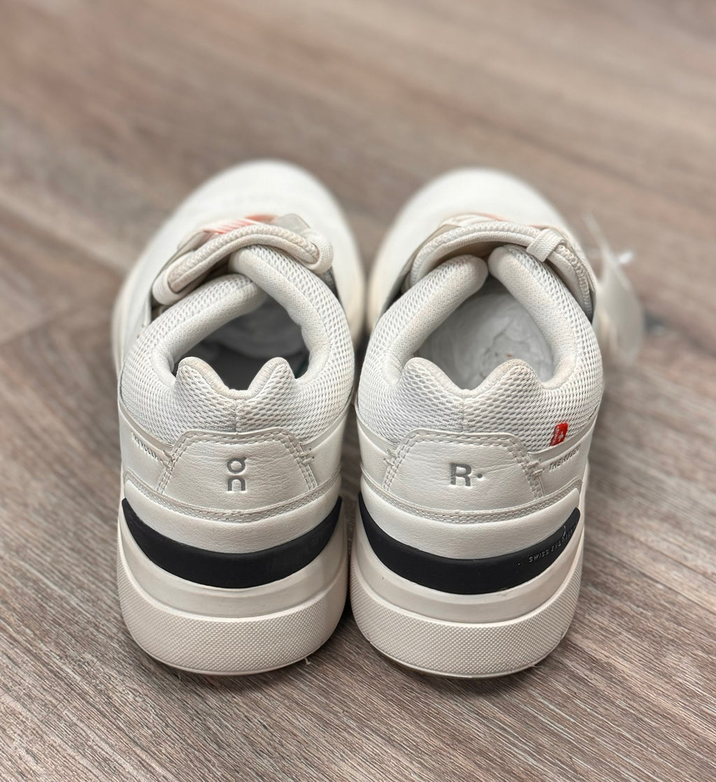 ON White & Orange The Roger Advantage Women’s Athletic Shoes Sz. 10