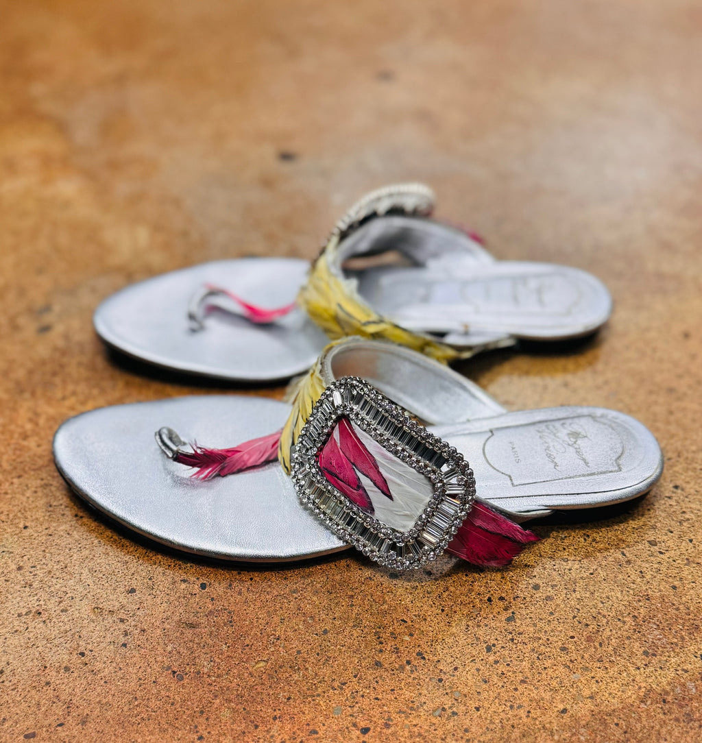 Roger Vivier Silver Crystal Buckle Feather Accent Thong Sandals Sz. 6 1/2