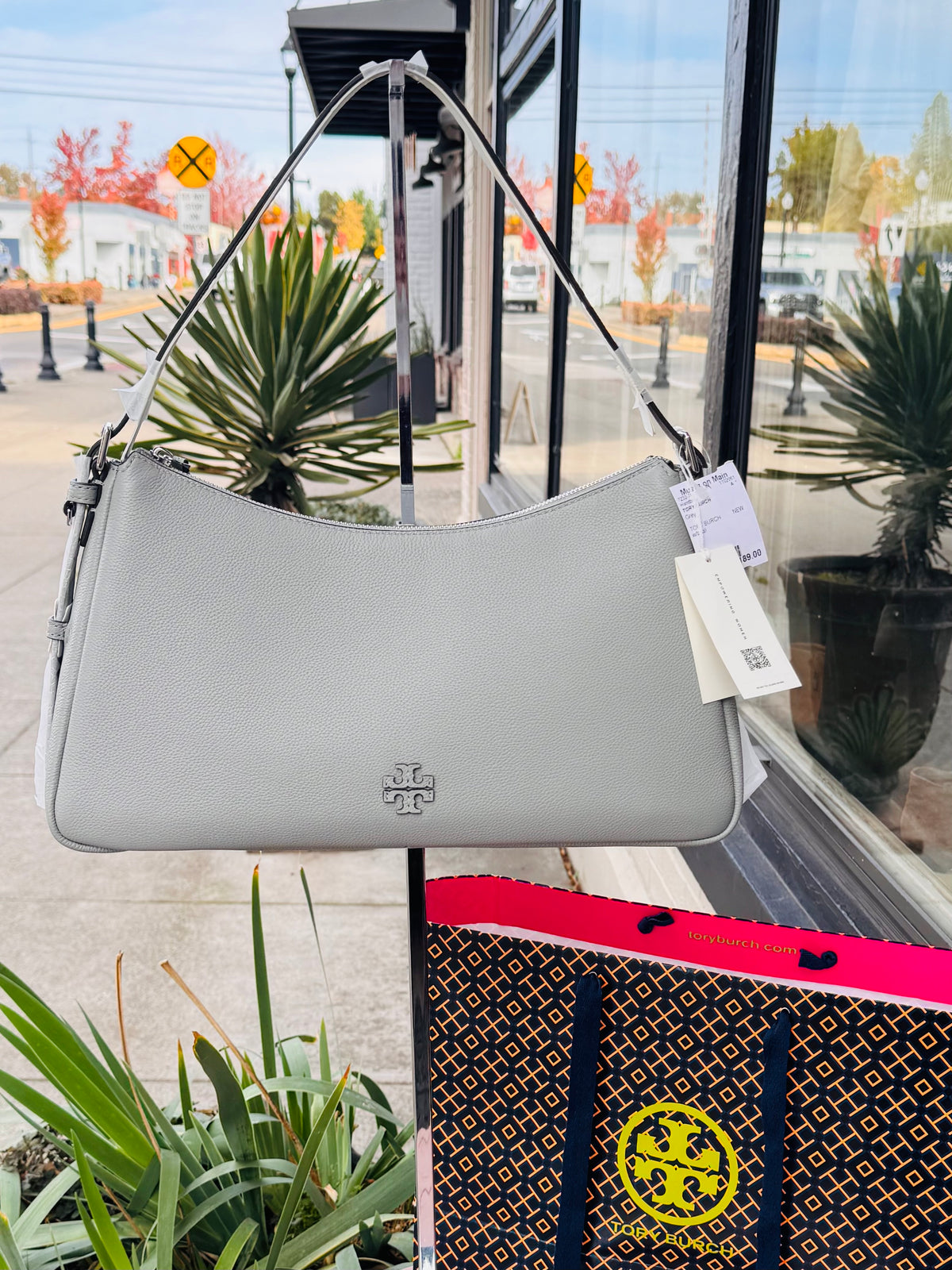TORY BURCH Pebbled Leather Thea Shoulder Bag New!