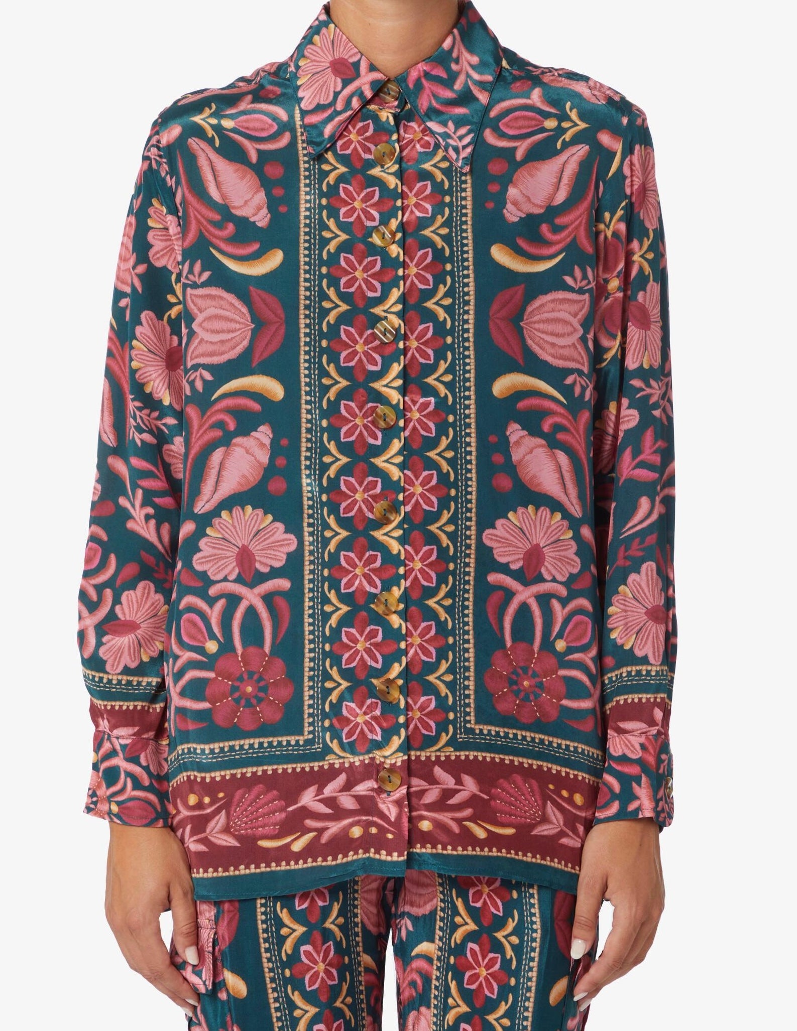 FARM RIO Seashell Tapestry Button Up Top - Medium