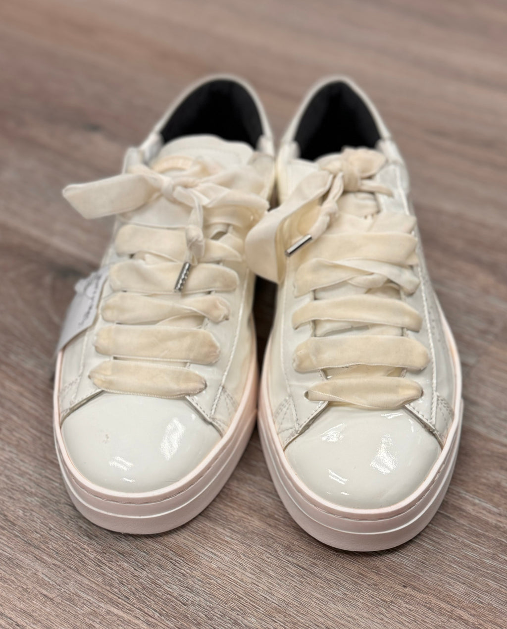 P448 Cream Platform Patent Leather Ribbon Lace Up Sneakers Sz. 10