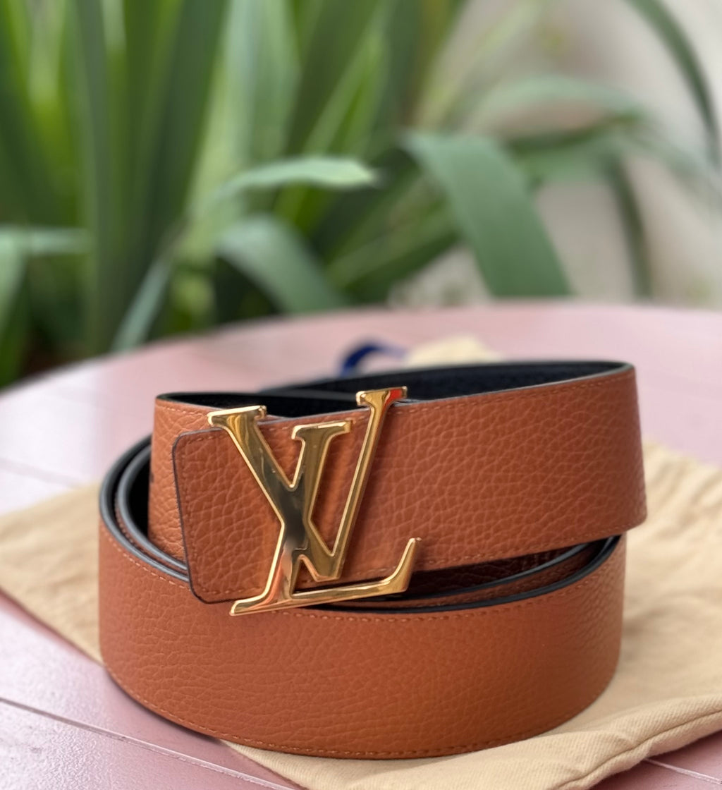 LOUIS VUITTON Black & Brown Leather Reversible LV Belt Sz. 44