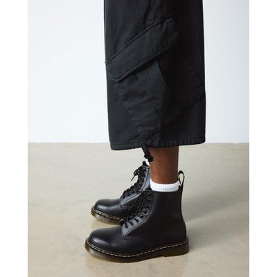Dr. Martens Black Sz. 8 1460 W 8 Eyelet Leather Combat Boots New w/ Bo