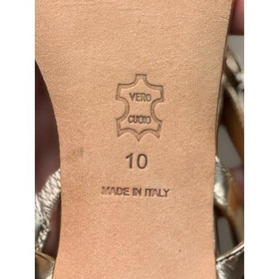 TORY BURCH Gold Penelope Slingback Leather Buckle Charm Heels (New) Sz. 10