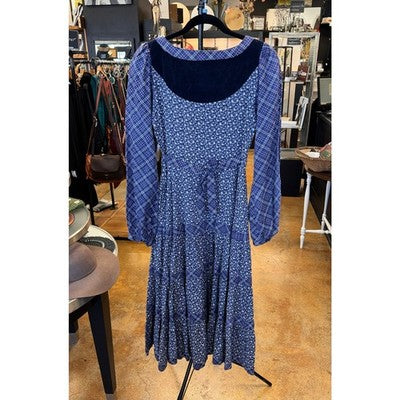 Vintage 1970’s Gunne Sax Jessica  McClintock Blue Cotton Floral Prairie Calico Dress (Rare) Sz. 11