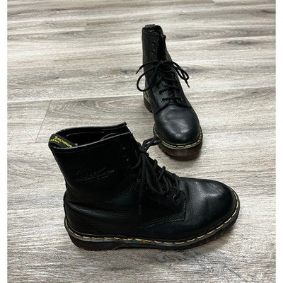 Vintage 90’s Dr. Martens Black Leather 1460 Combat England MIE (Rare) Boots Sz. 5