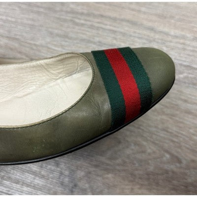 SOLD! Vintage Y2K GUCCI Web Strap Leather Round Tor Ballet Flats Sz. 39