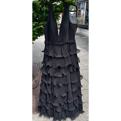 IEENA for MAC DUGGAL Black Ruffle Tiered V Neck Gown Basic Band Waist New Sz. 16