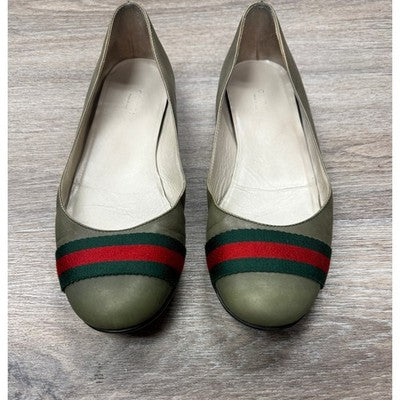 SOLD! Vintage Y2K GUCCI Web Strap Leather Round Tor Ballet Flats Sz. 39