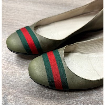 SOLD! Vintage Y2K GUCCI Web Strap Leather Round Tor Ballet Flats Sz. 39