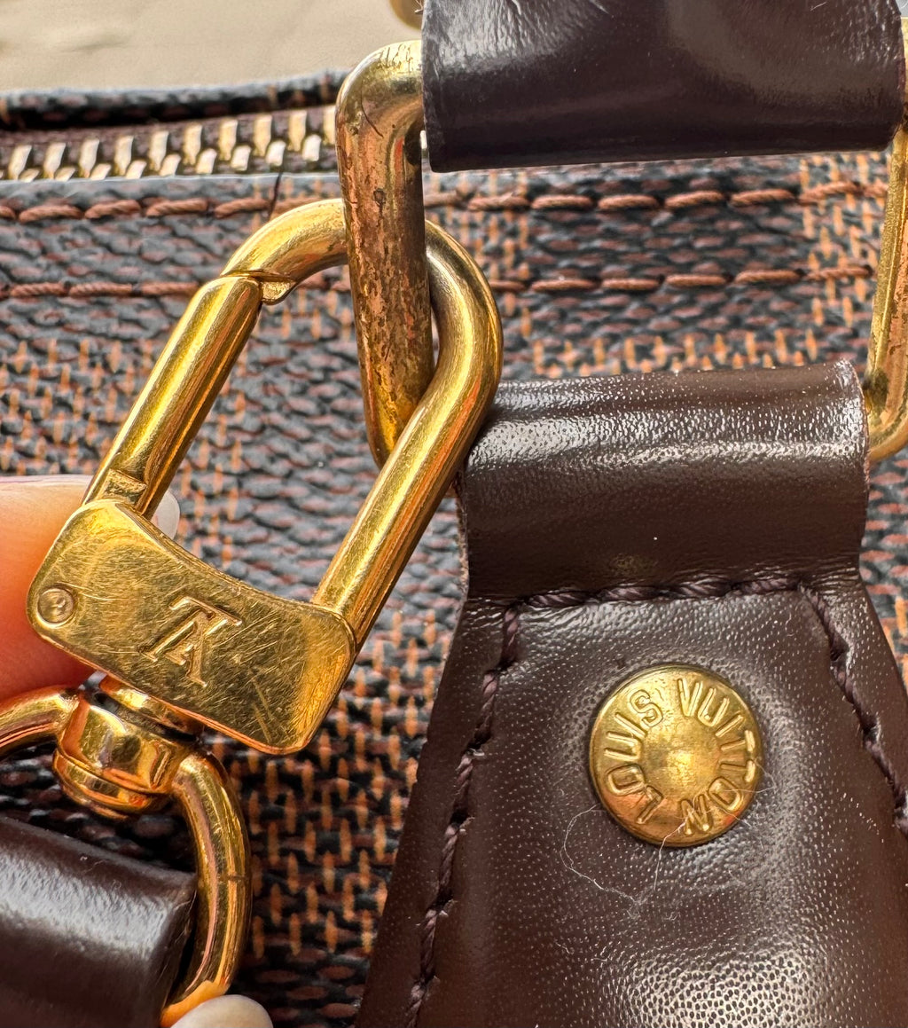 LOUIS VUITTON Damier Ebene Canvas Shoulder Crossbody Bag
