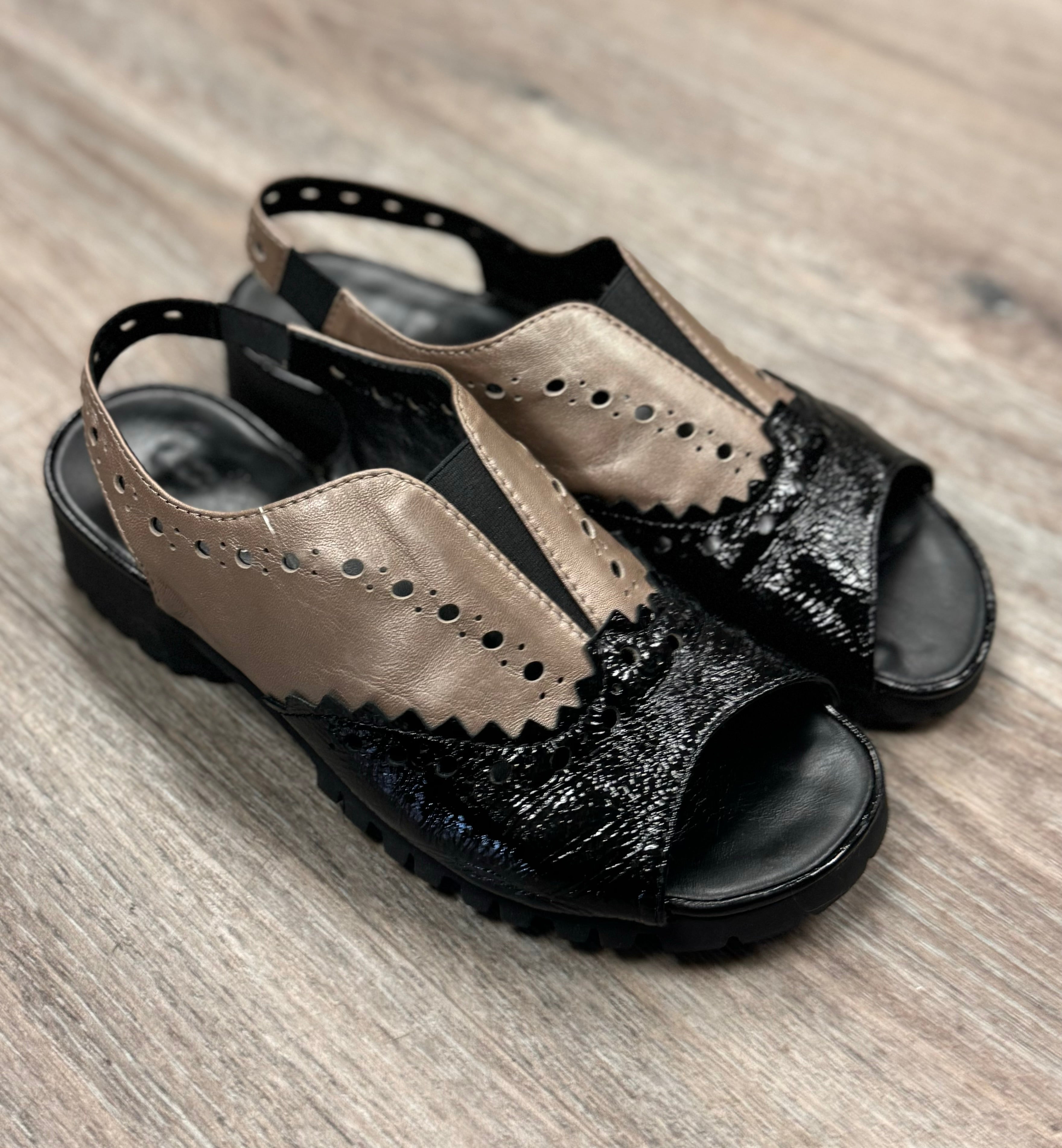 theirry rabotin Black/Gold Patent Leather Wedge Lug Sole Sandals Sz. 38