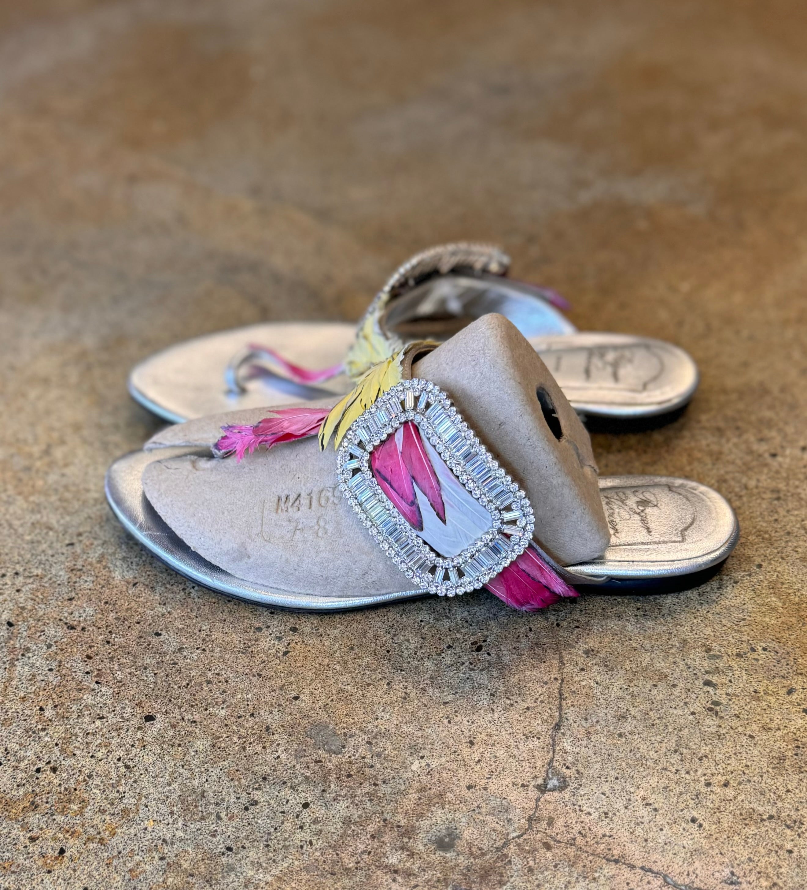 Roger Vivier Silver Crystal Buckle Feather Accent Thong Sandals Sz. 6 1/2