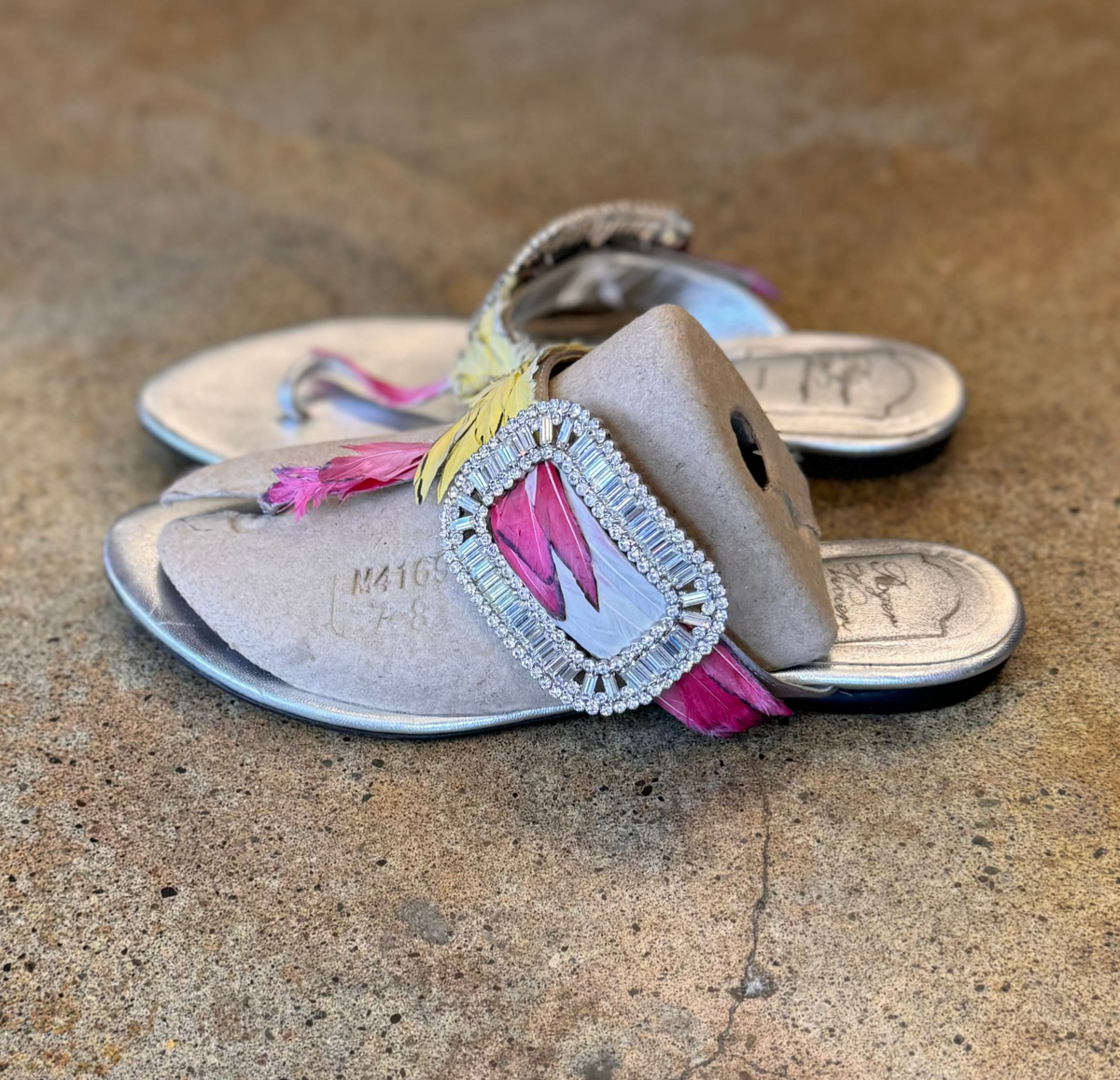 Roger Vivier Silver Crystal Buckle Feather Accent Thong Sandals Sz. 6 1/2