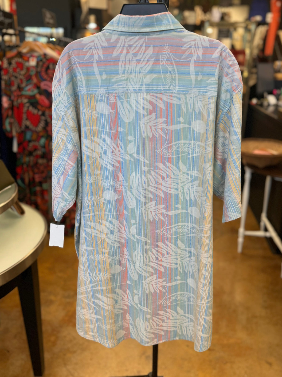 TORI RICHARD Men’s Blue & Multi Vintage Short Sleeve Button Up Shirt - Large