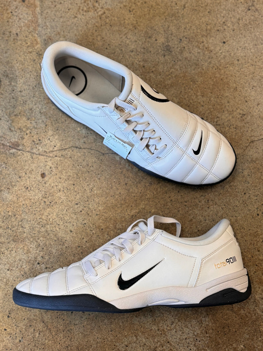 NIKE Men’s Total 90 SP Tennis Shoes Sz. 11 1/2