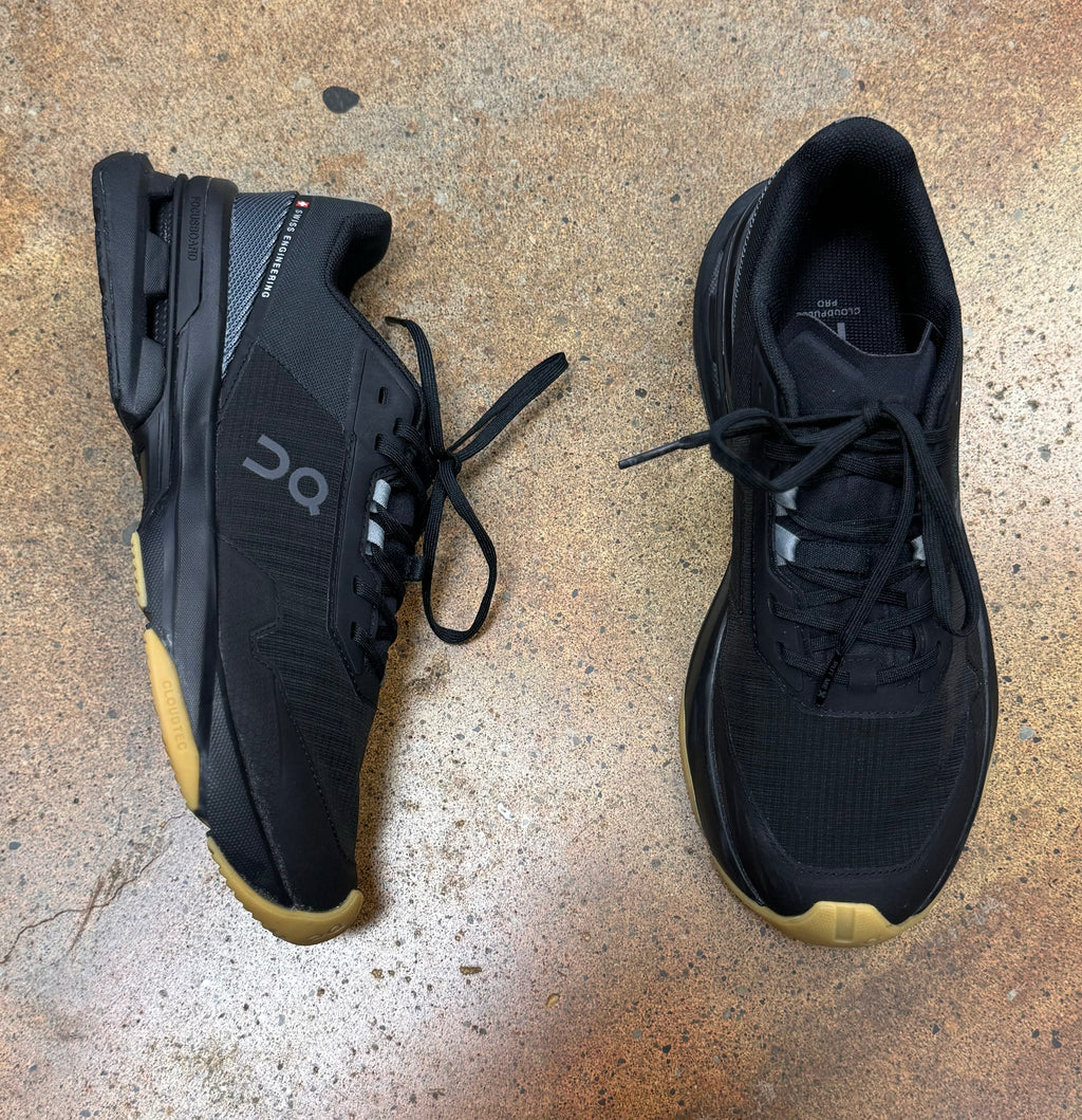 On Cloud Black Cloudpulse Pro Sneakers Sz. 9
