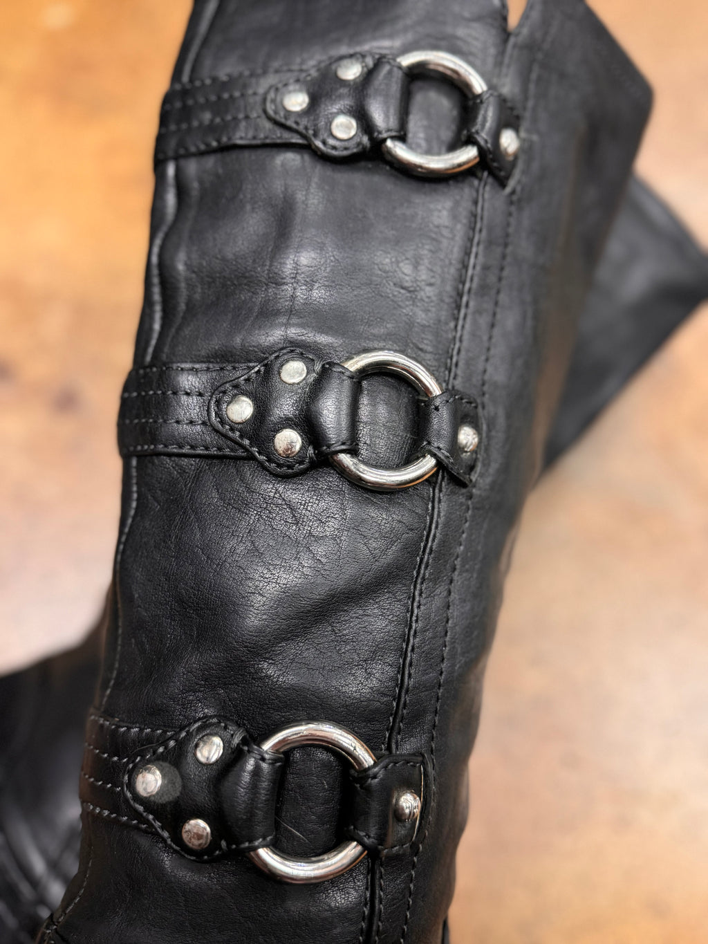 FRYE Vintage Y2K Fiona 3 Strap Riding Knee High Heeled Boots Sz. 9 1/2