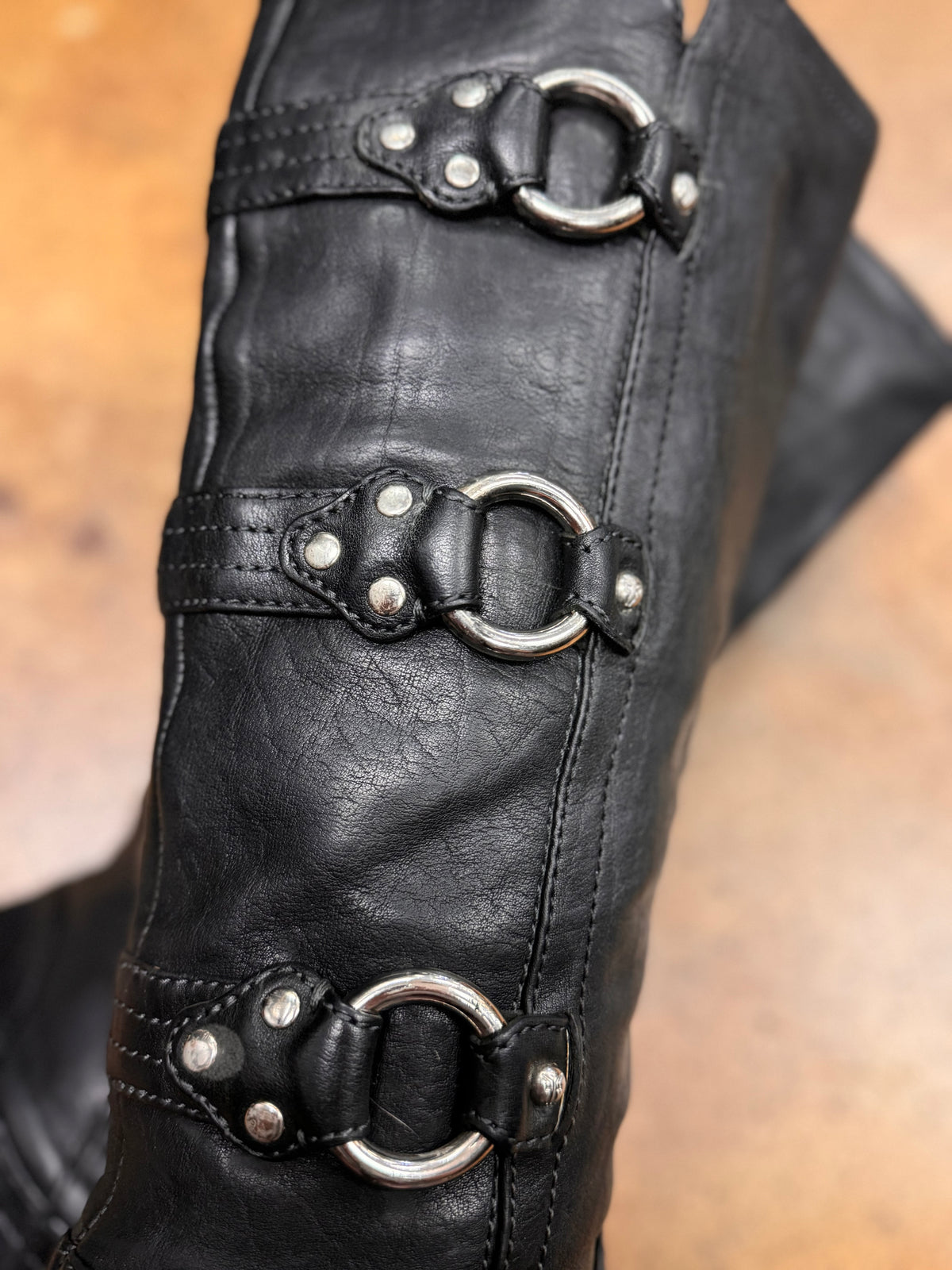 FRYE Vintage Y2K Fiona 3 Strap Riding Knee High Heeled Boots Sz. 9 1/2