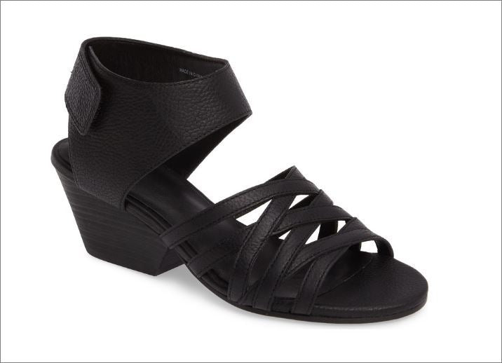 EILEEN FISHER Black Ivy Leather Strappy Sandals Sz. 8