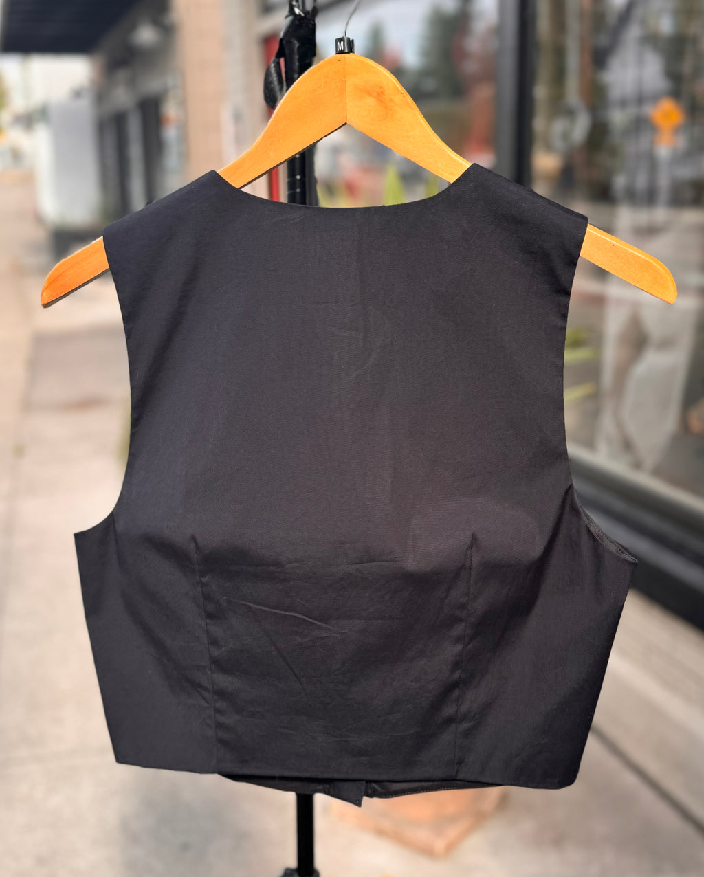 VERONICA BEARD Black Shenari Button Up Sleeveless Cropped Top Sz. 10