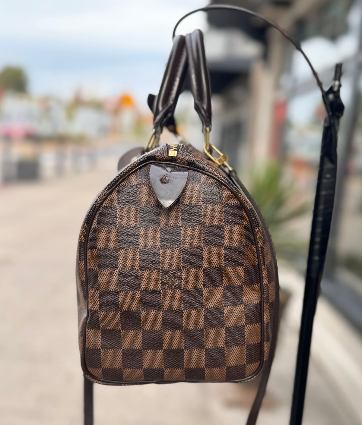 LOUIS VUITTON Damier Ebene Canvas Shoulder Crossbody Bag