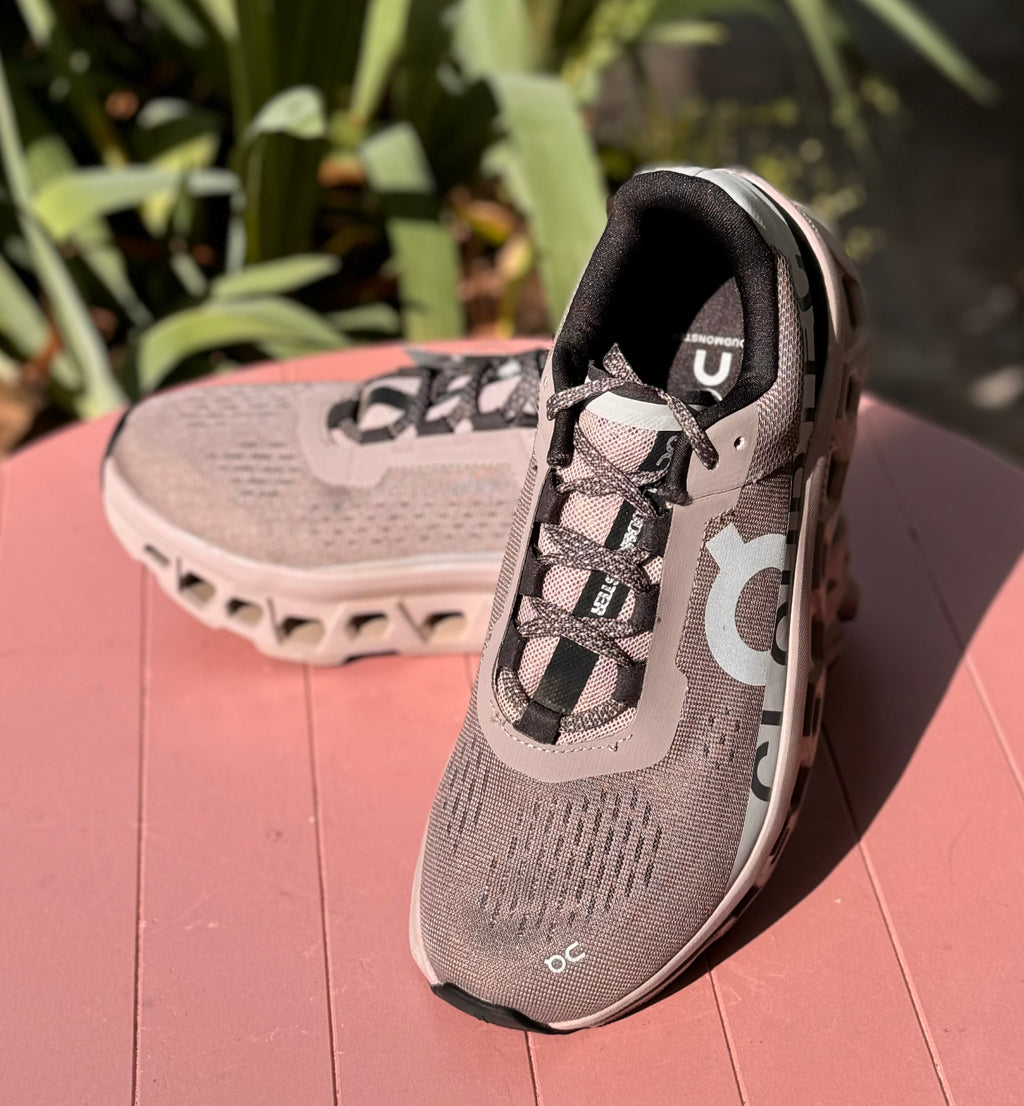 SOLD! ON Mauve Helion Cloudmonster Sneakers Sz. 7 1/2