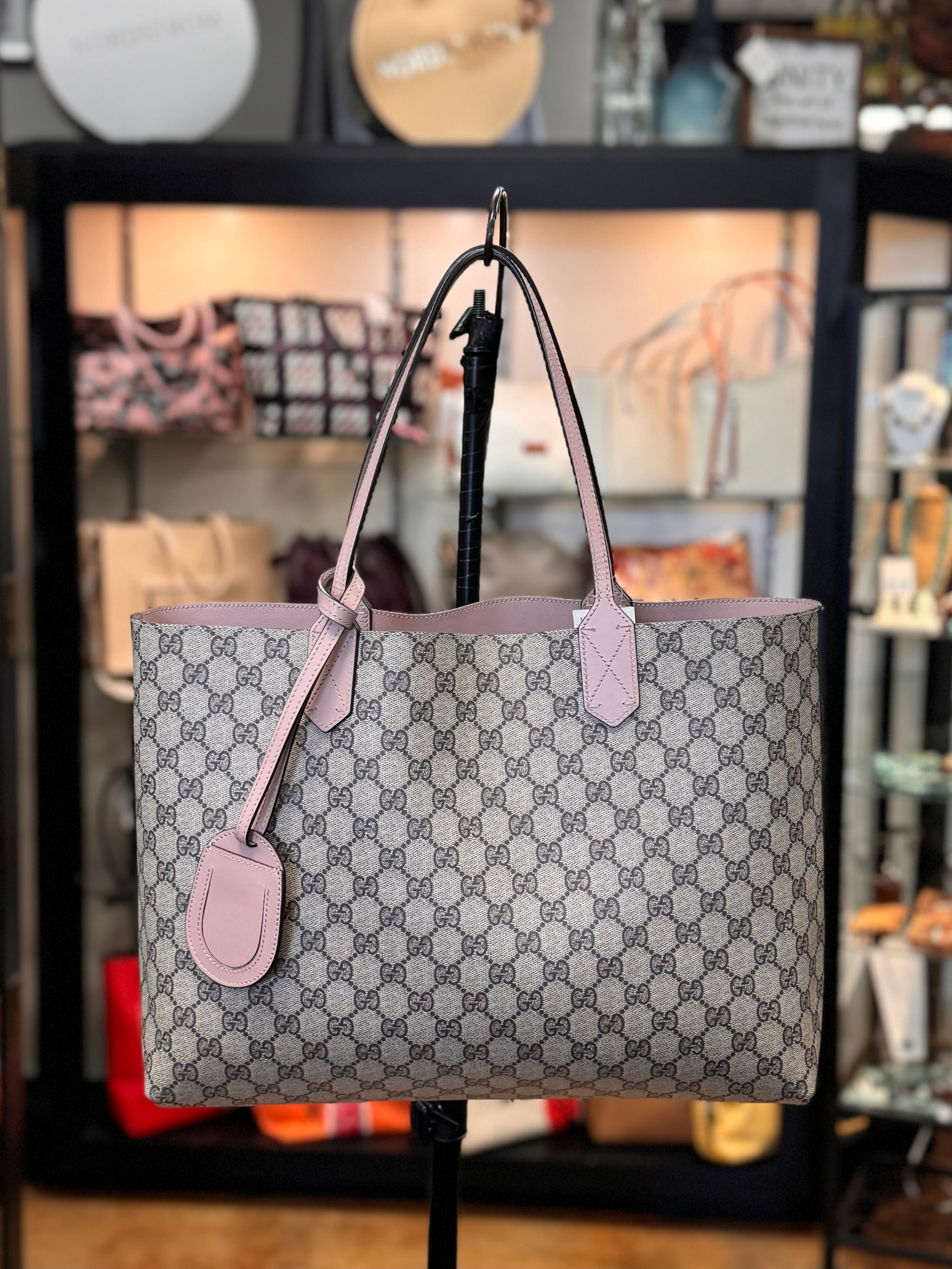 GUCCI Supreme Monogram GG Medium Reversible Canvas Tote