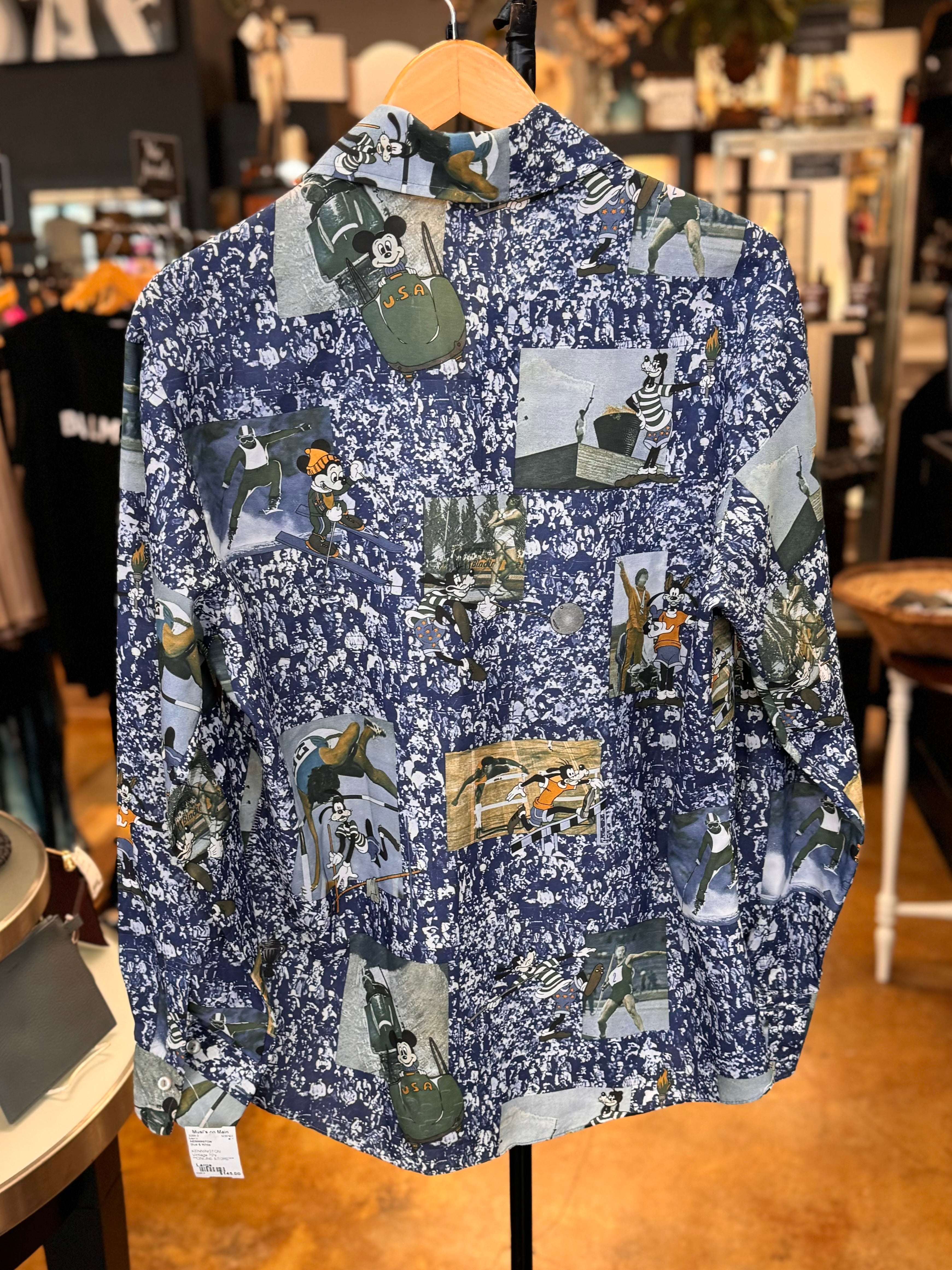 Vintage 1970’s Men’s Kennington Disney Olympic Print Button-Up Shirt Large