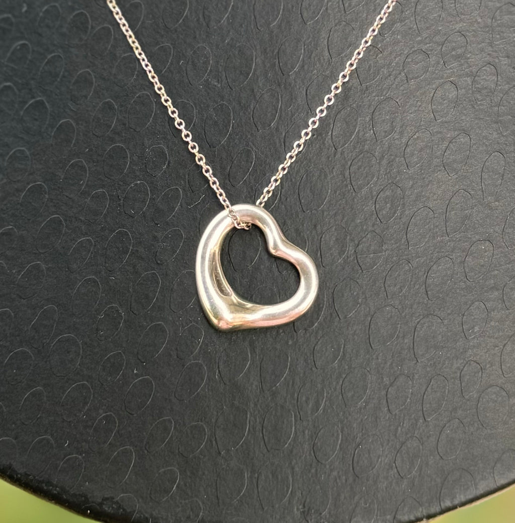 Tiffany & Co. Sterling Silver Elsa Peretti Open Heart Pendant Necklace 18”