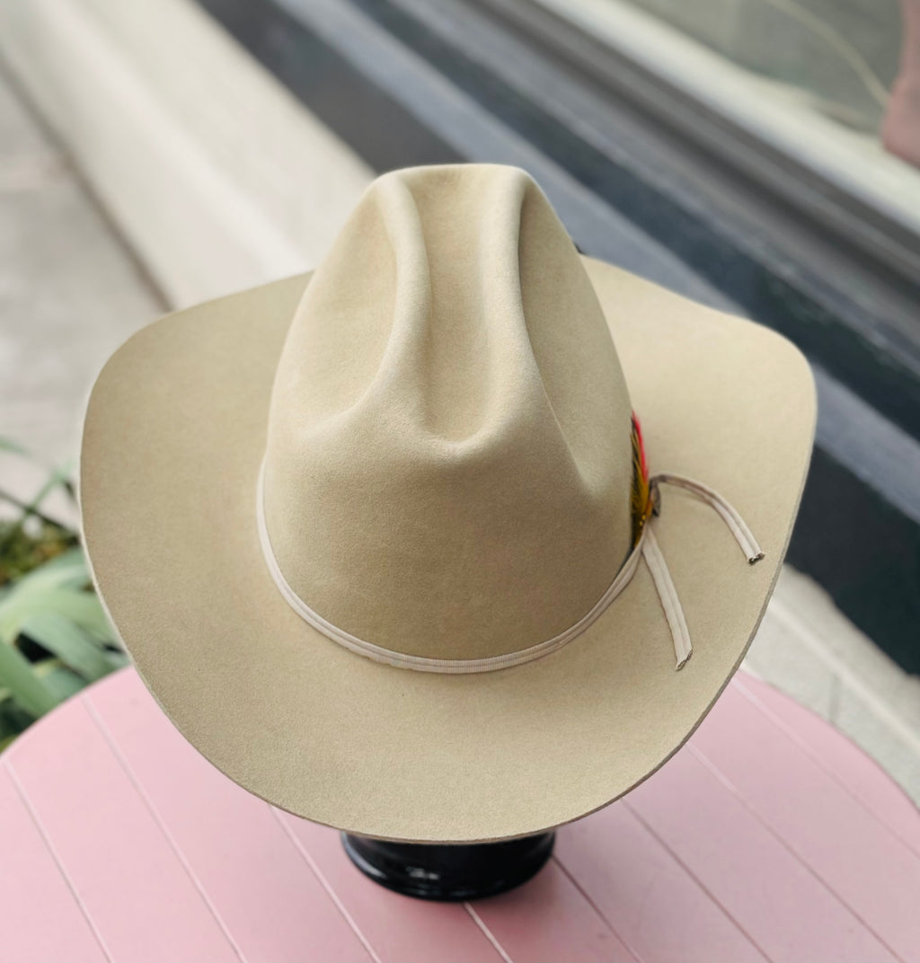 SOLD! RESISTOL Men’s Vintage Felt Cowboy Hat Sz. 7 1/2