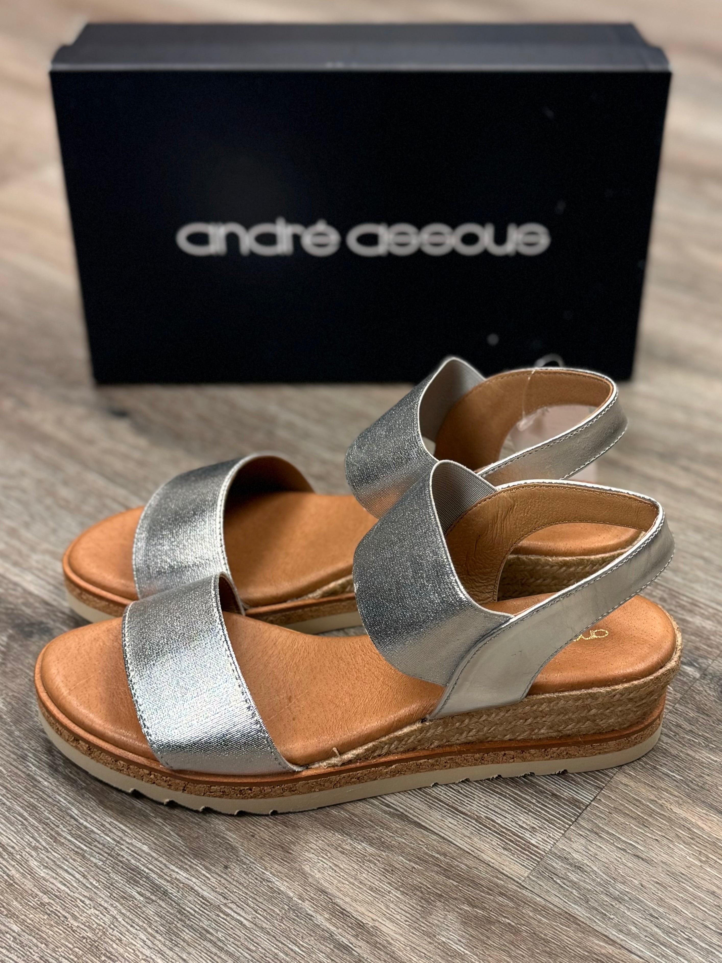 SOLD! andre assous Silver Neveah Espadrille Wedge Sandals Sz. 8