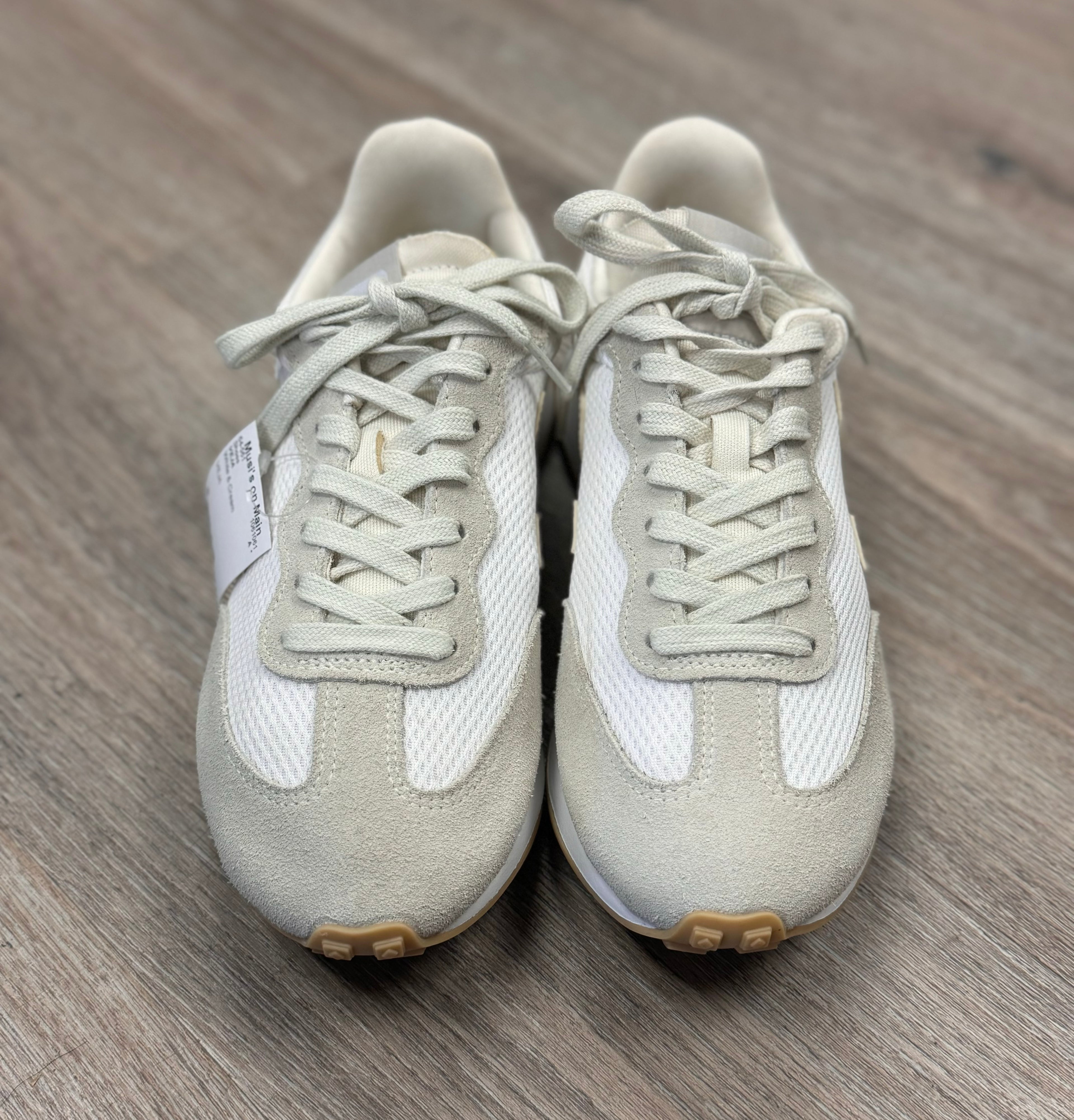 VEJA Rio Branco Alveomesh White Sneaker Sz. 8