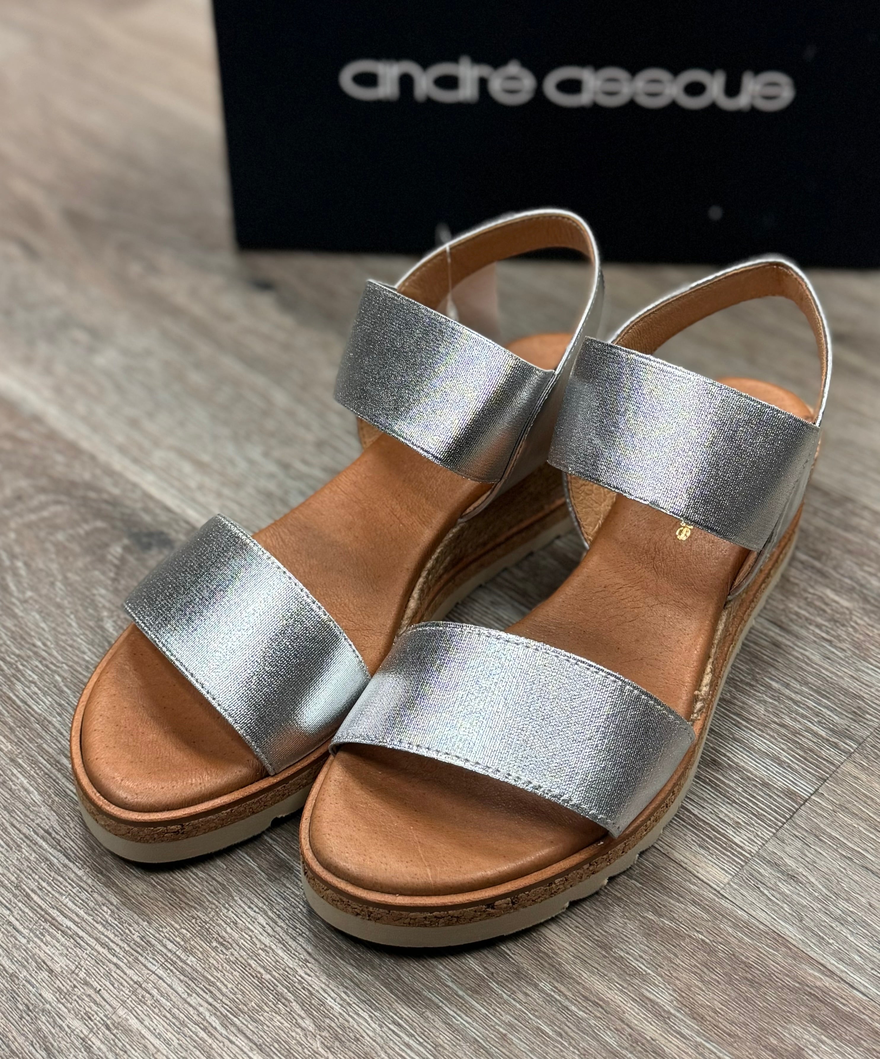 SOLD! andre assous Silver Neveah Espadrille Wedge Sandals Sz. 8