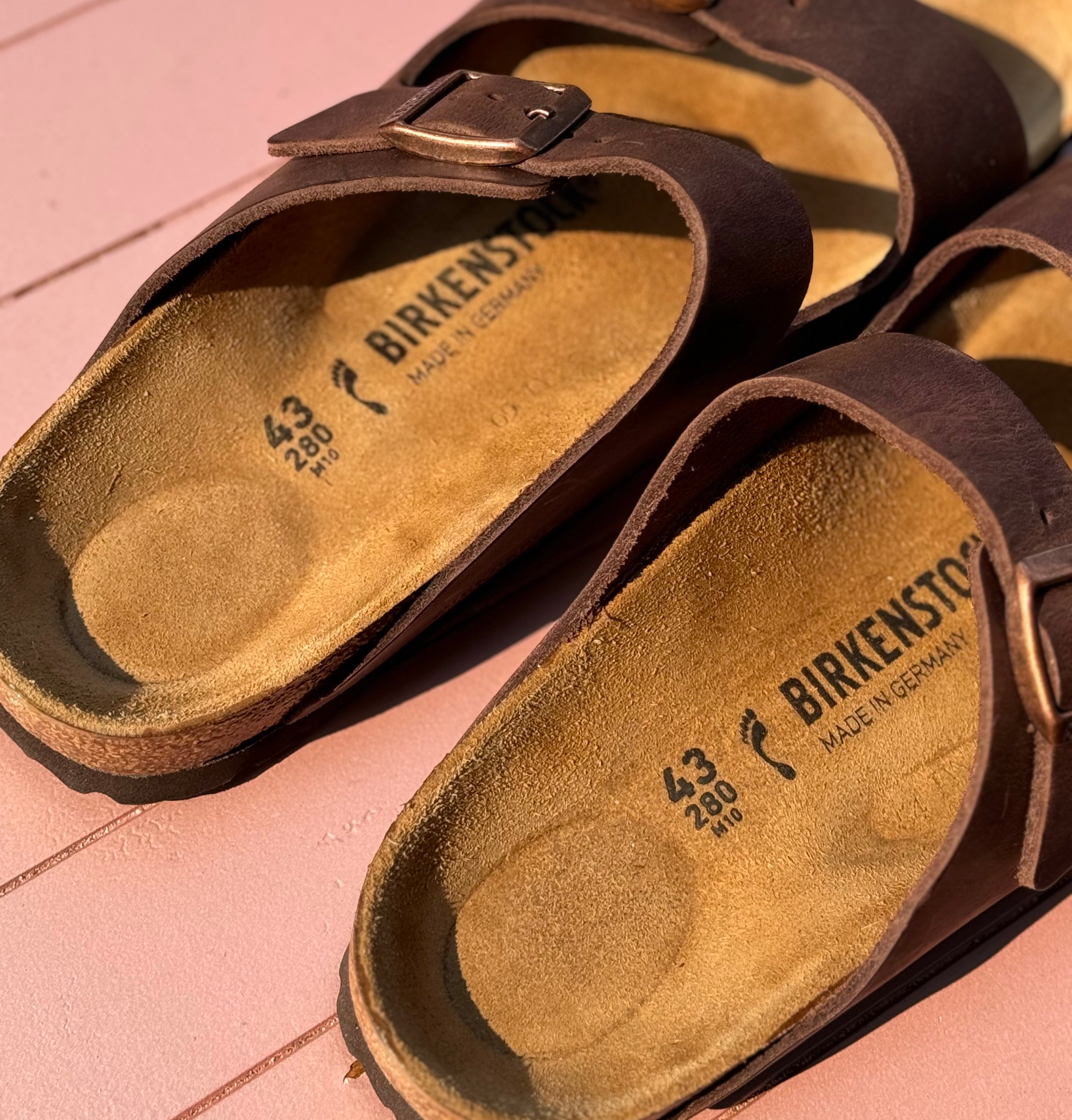 SOLD! BIRKENSTOCK Men’s Buckle Arizona Sandals Sz. 43 / 10-10.5