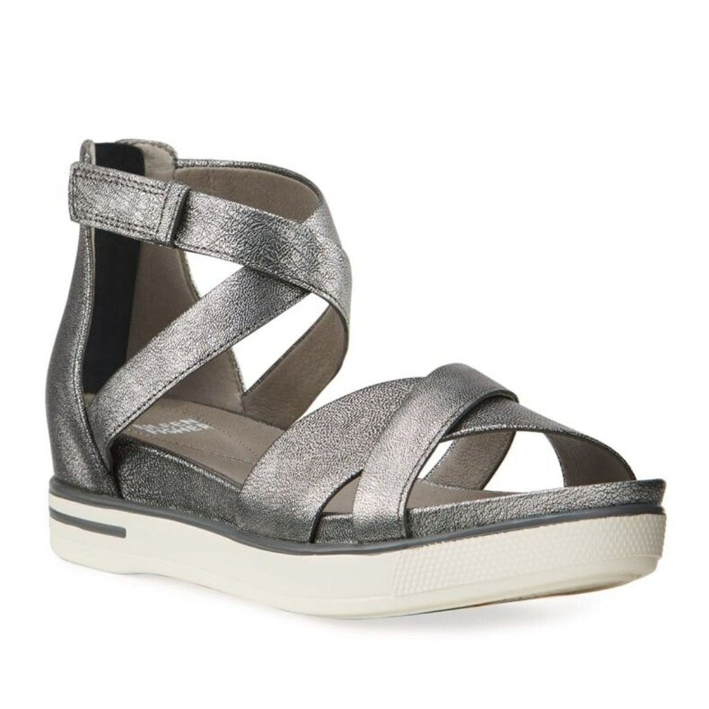 EILEEN FISHER Silver Leather Strappy Sally Sandals Sz. 8