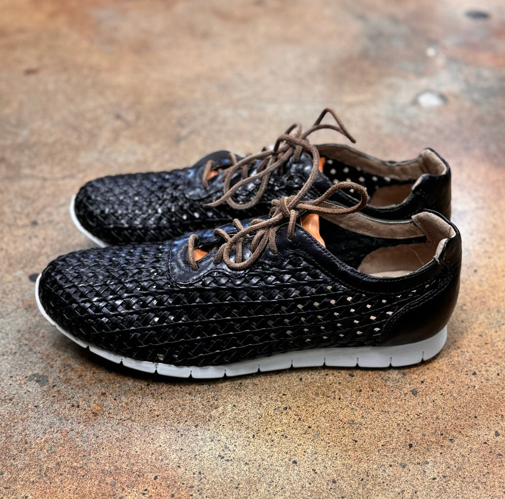 DONALD PLINER Black Woven Leather Men’s Sneakers Sz. 10 1/2