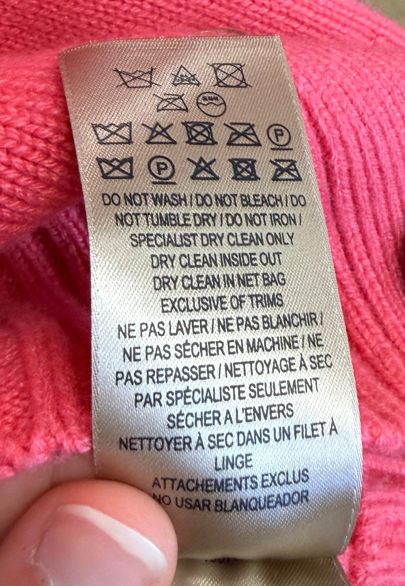BURBERRY London England V-Neck Cardigan 100% Cashmere Small-P.