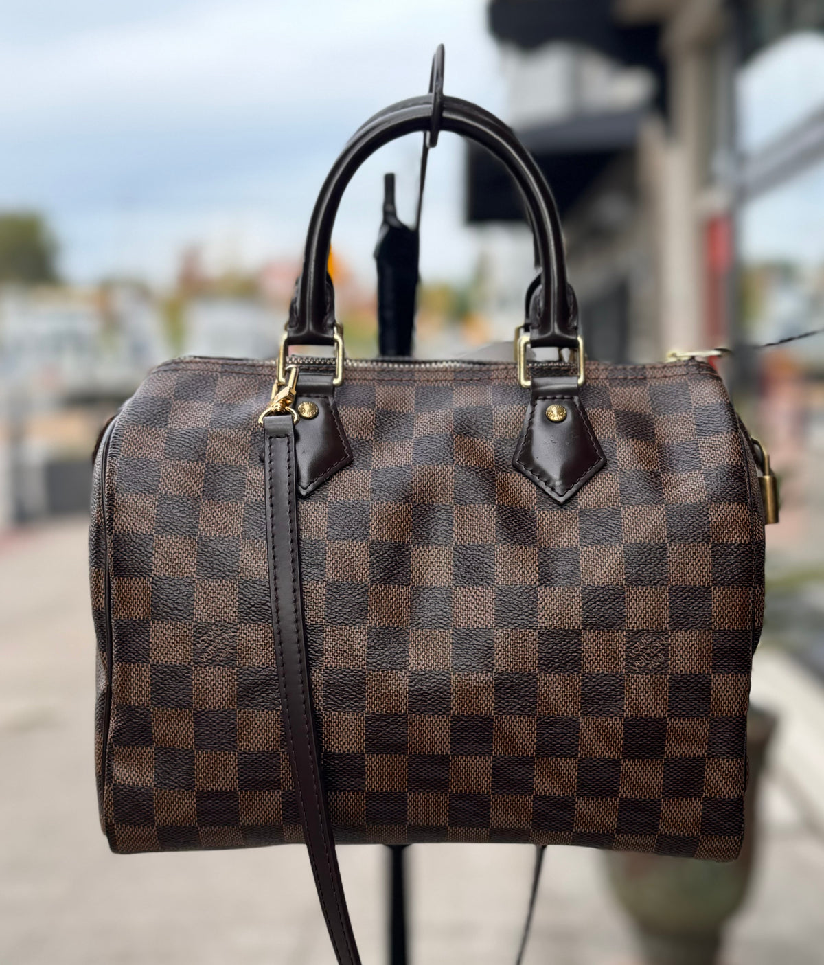 LOUIS VUITTON Damier Ebene Canvas Shoulder Crossbody Bag