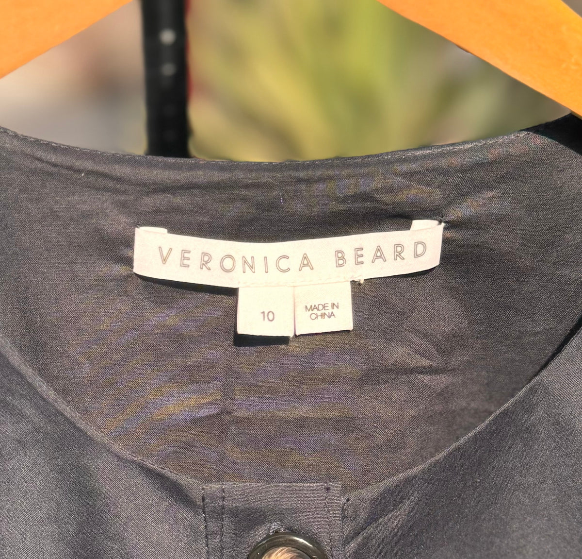 VERONICA BEARD Black Shenari Button Up Sleeveless Cropped Top Sz. 10
