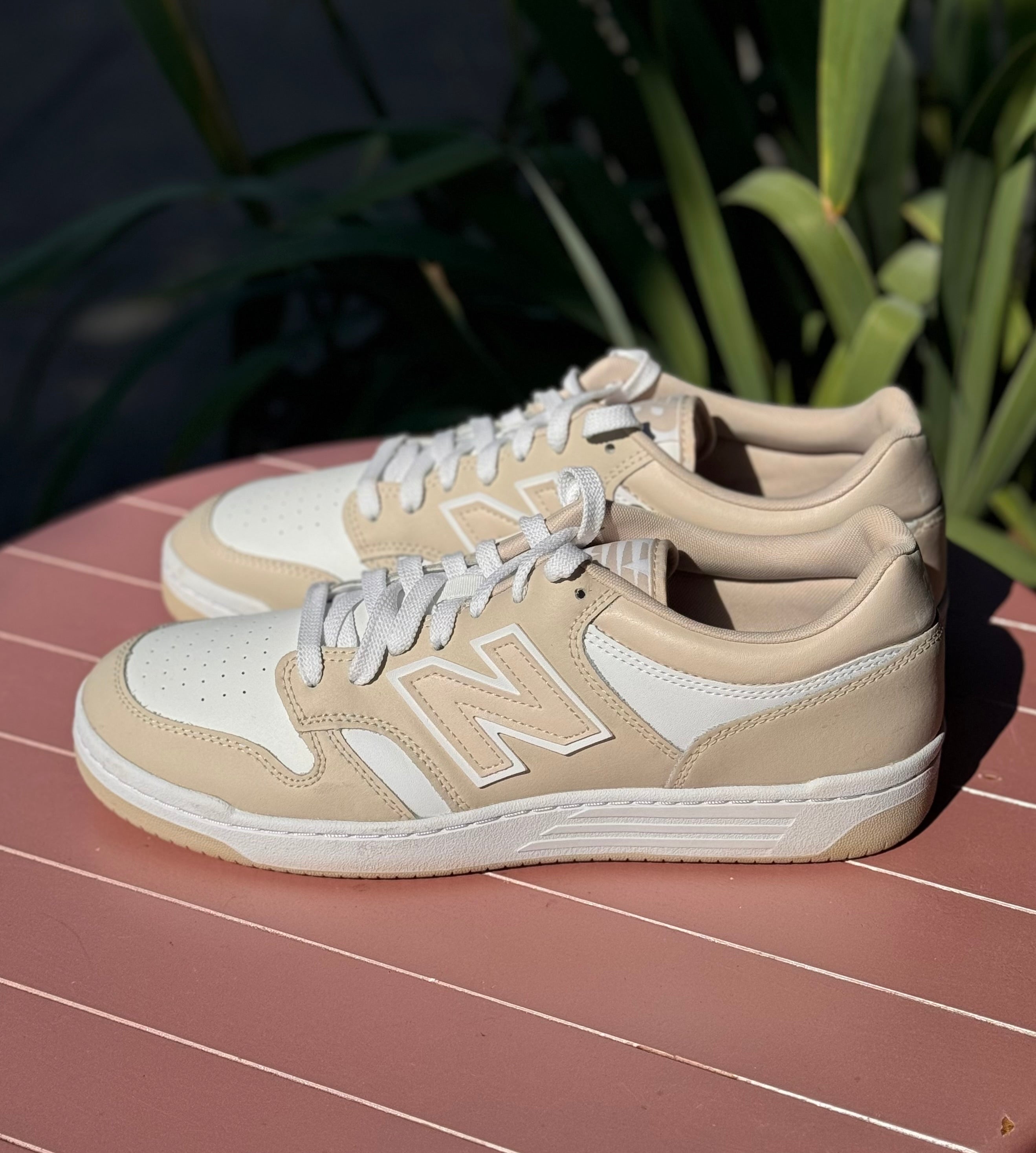 NEW BALANCE Men’s Cream & White Low Top Sneakers Sz. 11