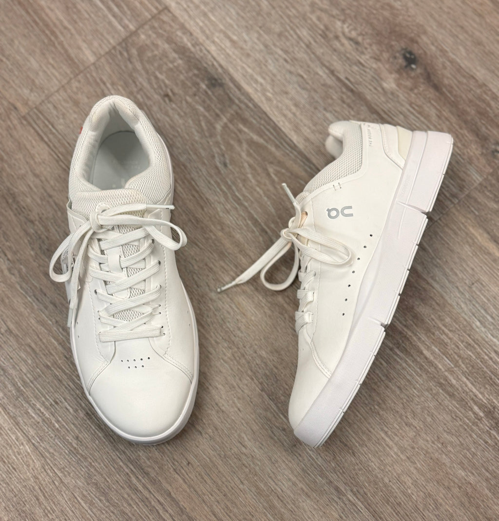 ON The Roger White Running Tennis Woman’s Shoes Sz. 10