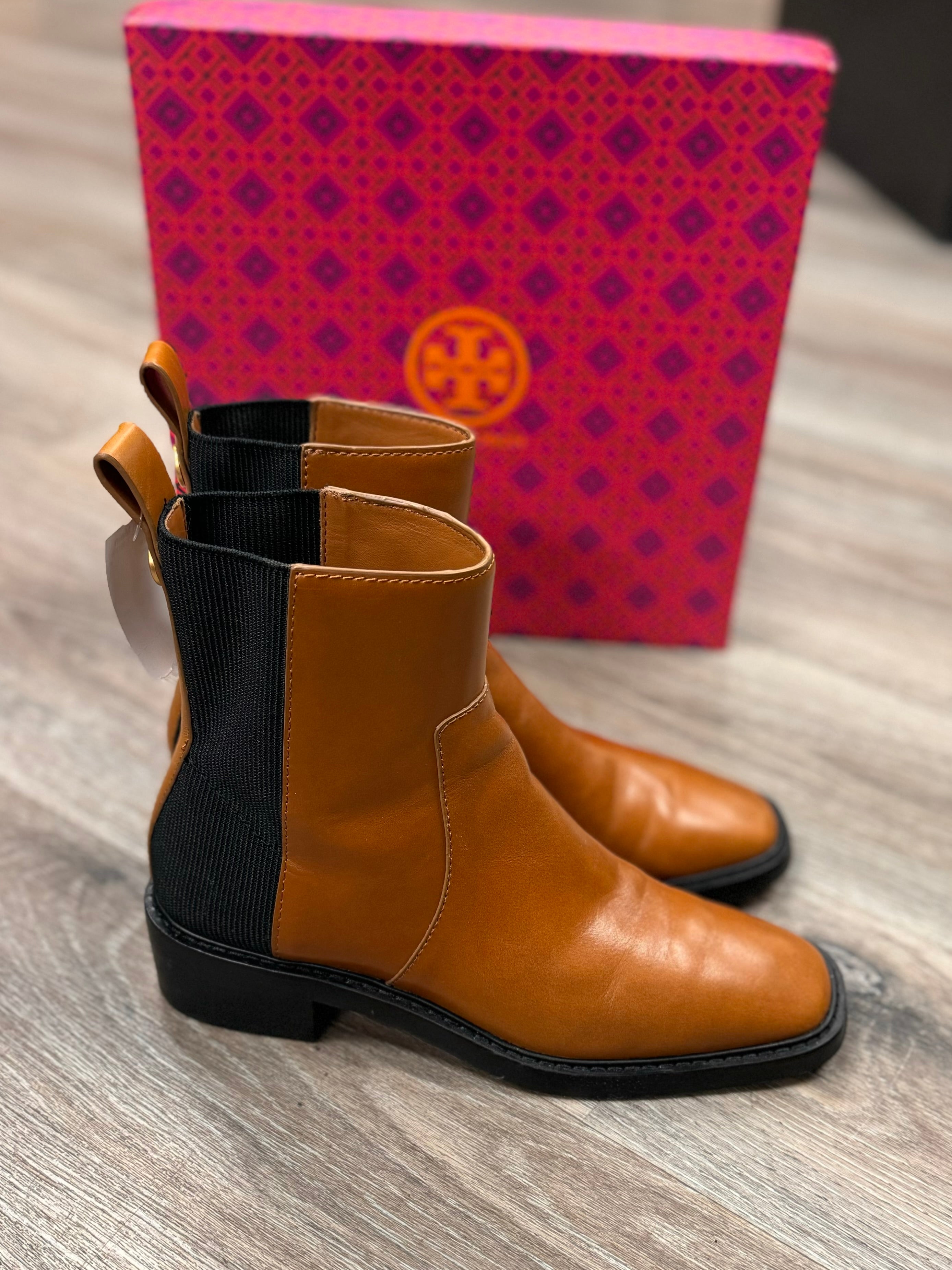 TORY BURCH Brown & Black Bonnie Chelsea Boot Sz. 8