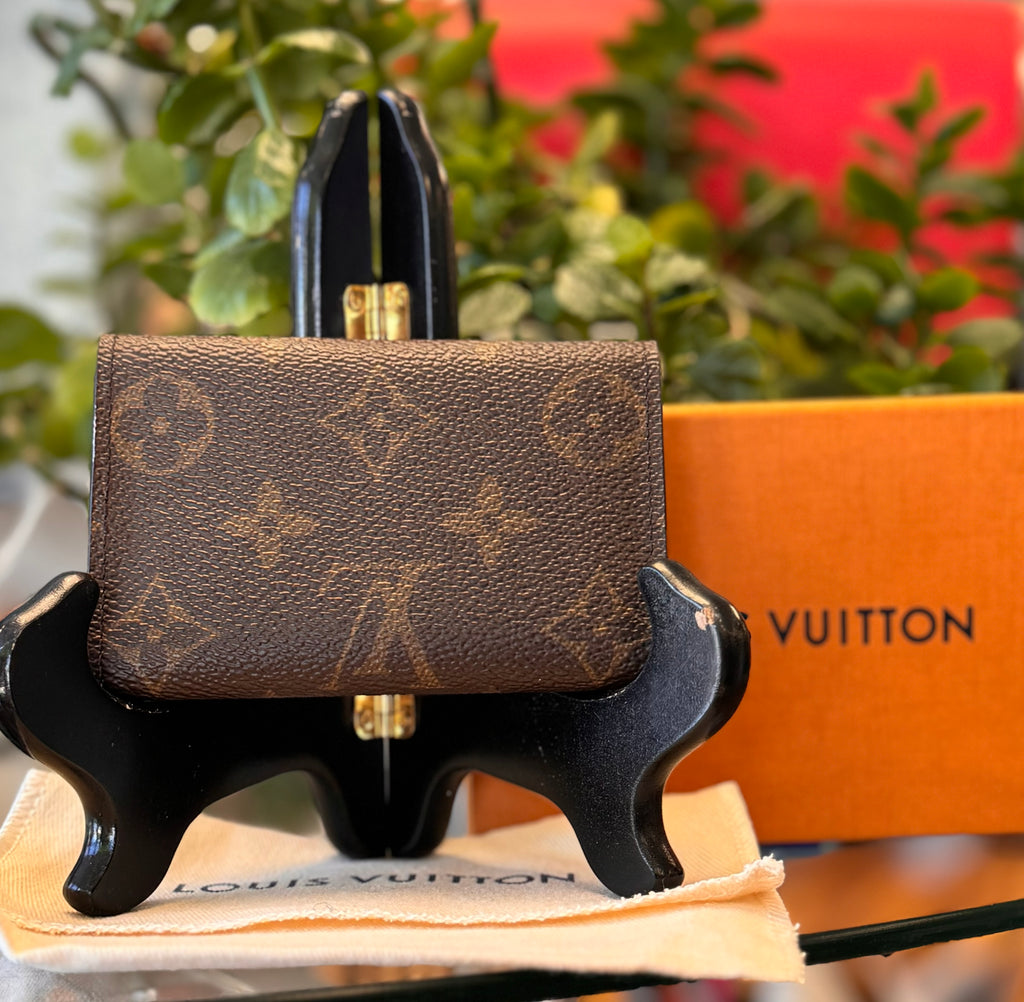 LOUIS VUITTON Monogram 6 Fold Over Key Holder