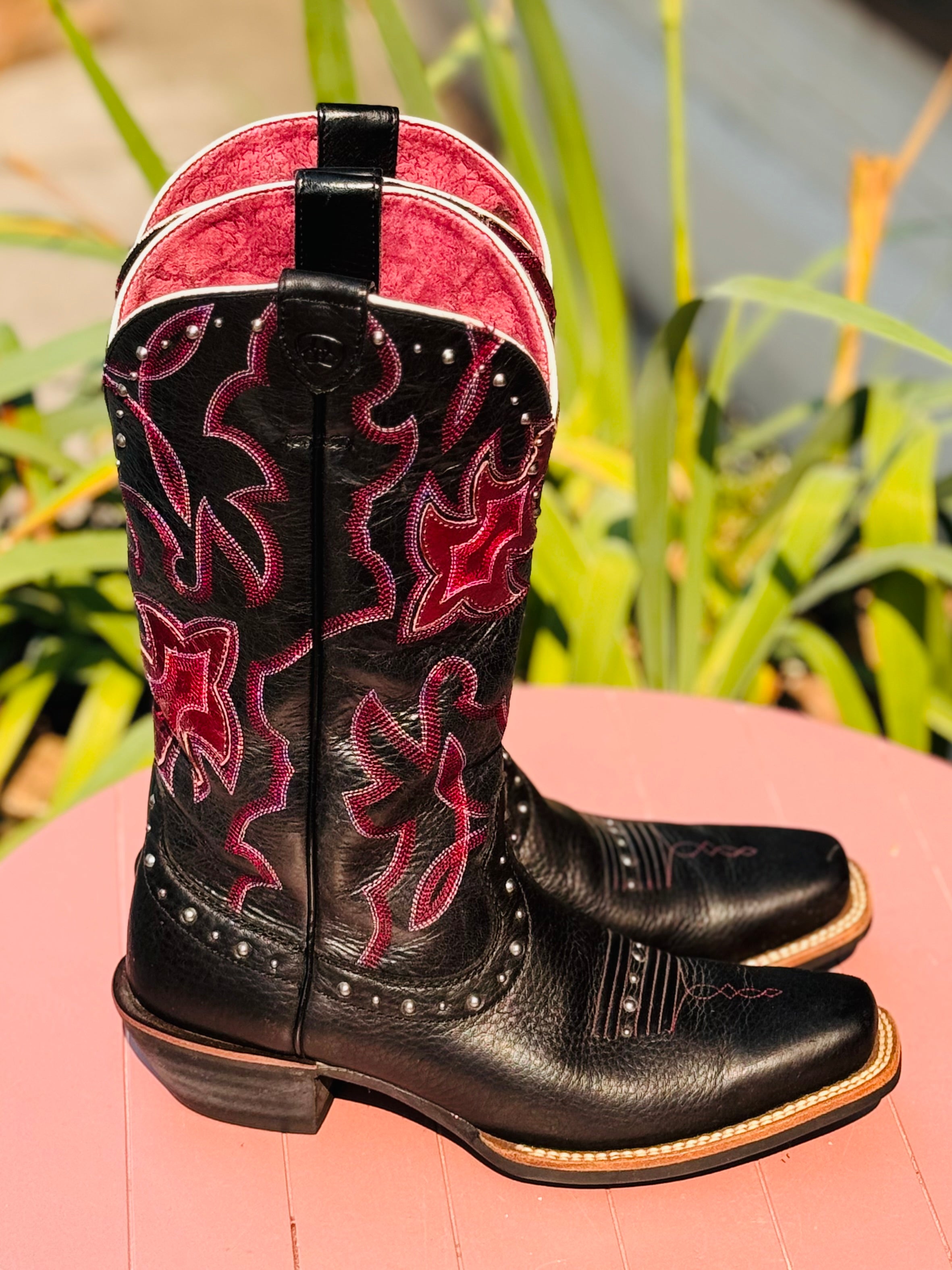 ARIAT Black & Pink Western Cowgirl Boots Sz. 7 1/2